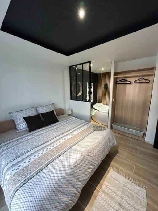 T4 Jolie Vue Avec Jaccuzzi Apartment Vitrolles  Ngoại thất bức ảnh