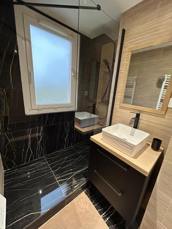 T4 Jolie Vue Avec Jaccuzzi Apartment Vitrolles  Ngoại thất bức ảnh