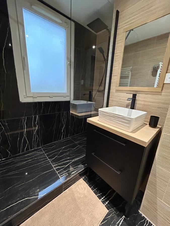 T4 Jolie Vue Avec Jaccuzzi Apartment Vitrolles  Ngoại thất bức ảnh